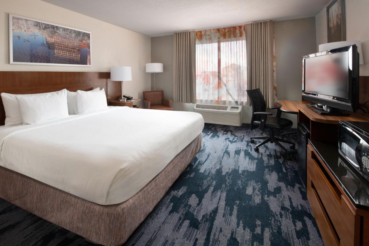 Fairfield By Marriott & Fossil Creek Hotel
