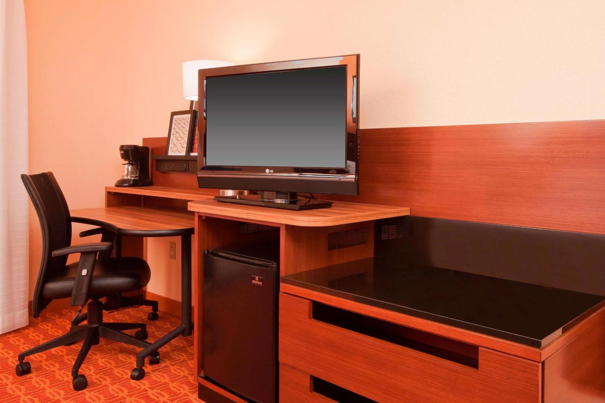 Hotel Fairfield By Marriott & Fossil Creek 3*